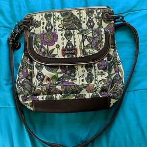 ADORABLE CROSSBODY BAG!